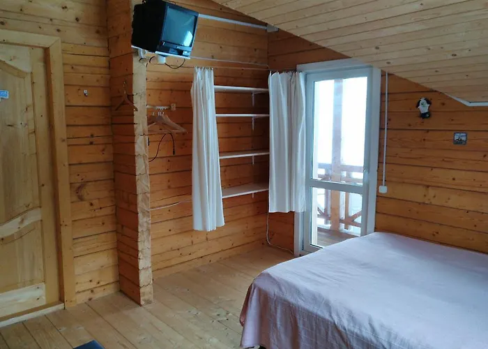 Kam In Hotel 3*